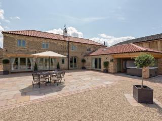 Eastlands Barn - East Barkwith - 0