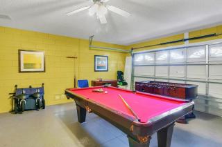 Private Pool Villa, 3mi to Disney with Game Room - 3