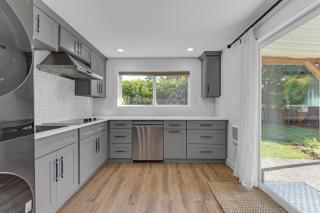 Evergreen Garden Wi-Fi available close to Nike Intel Hospital Downtown - Portland - 6