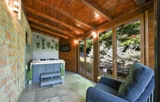 Stunning Home In Veliko Trgovisce - 3