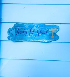 Funky 'Lil Shack - Bongaree - 8