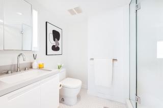 City Lights and Mountain Heights 2BR Luxury Stay - Vancouver - 2