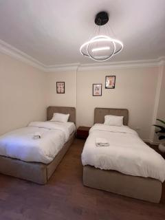 Zamalek Costa large balcony 2BR - Kairo - 5