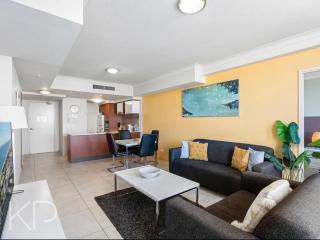 Panoramic views Surfers-Chevron. - Gold Coast - 7