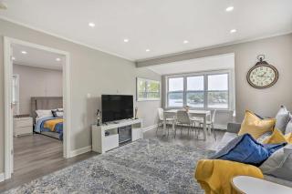 Cozy Lakefront House with a private dock and lake - Hopatcong - 1