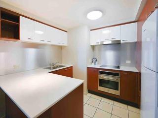 Coastal Charm at Chevron Towers - Gold Coast - 3