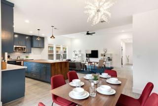 Charming and Light-Filled 3BR 2BA Getaway - Lexington - 7