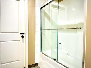 Scorpio House Langley - Langley - 1