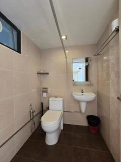 Sunshine Seaview Apartment - Batu Ferringhi - 3
