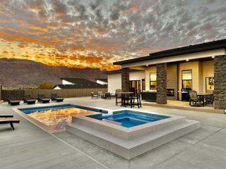 New Exclusive Retreats 4 Bed 5 Bath with Private Pool - Moab - 0