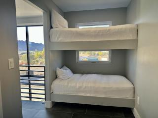 New Exclusive Retreats 4 Bed 5 Bath with Private Pool - Moab - 1