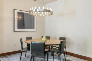 Platinum Vail Solaris 2 Bedroom Vacation Rental Set At The Base Of The Mountain Just Steps From The Gondola - Vail - 1