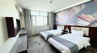 PAI Hotel Chengde Pingquan Central Square - Chengde - 3