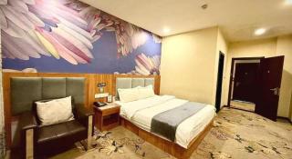 PAI Hotel Chengde Pingquan Central Square - 8