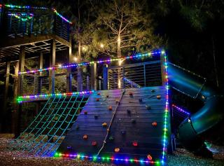 NEW Entertainer Cabin with Spa Games & Playground - Broken Bow - 9