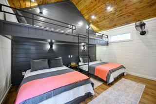 New Sauna Arcade Firepit & Spa - Sleeps 10 - Broken Bow - 1