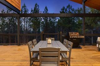 Hidden Cabin Among Pines with Hot Tub & Fire Pit - Broken Bow - 3
