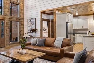 Hidden Cabin Among Pines with Hot Tub & Fire Pit - 3