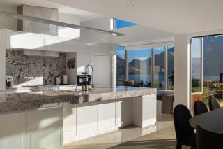 Oraka Lakeside Retreat by Sotheby's Luxury Rental Homes - - 6