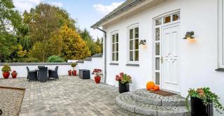 Spacious House With Room For Relaxation And Play - Brenderup - 9