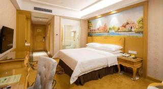 Vienna Hotel Shenzhen Longhua Good Day - Shenzhen - 5