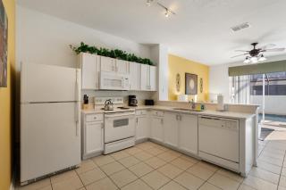 OP7678 Windsor Hills 3 Bedroom Private Pool Townhome - 4