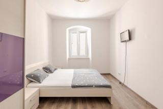 Charming Split Apartment Steps from Diocletians Palace - Split - 8