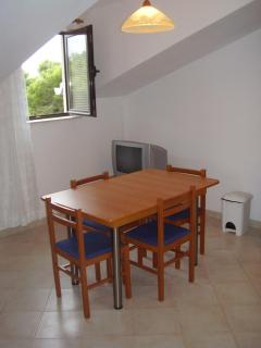 Apartments Ukić - Tribunj - 1