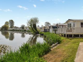 Lake View - Cirencester - 0