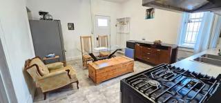 Great Location -Mural, Barn and Corridor -1 Bed 1Bath Apartments! - Windsor - 6