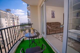 3 Bedroom Apartment near Airport and Mall - 9