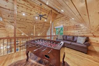 NEW Forest Sanctuary with Hot Tub Firepit & Creek - 2
