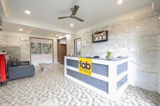 FabHotel Golden Grand Inn - Global Village - Bangalore - 9