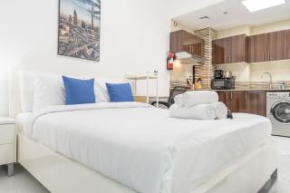 StayShort - Spacious Studio for 2 in Arabian Gate - 2