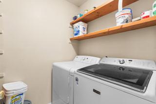 Spacious 3BR Retreat Perfect for Groups Near Downtown - 1