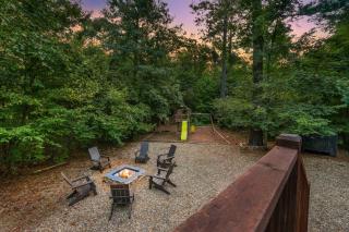 Rustic Cabin Near Creek with Hot Tub & Fire Pit - Broken Bow - 2