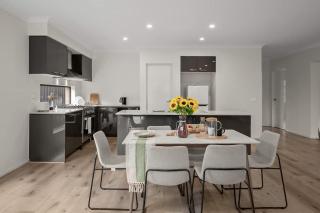 Cornerstone Estate - Werribee Family Home Beauty - Werribee - 3
