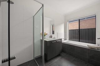 Cornerstone Estate - Werribee Family Home Beauty - Werribee - 1