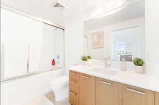 Stylish City view 2BR Apartment Steps to Yaletown Life - Vancouver - 1