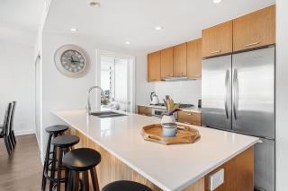Stylish City view 2BR Apartment Steps to Yaletown Life - Vancouver - 4