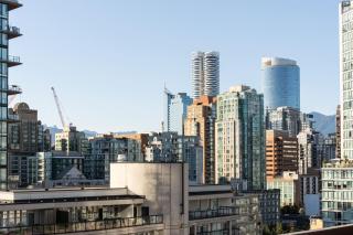 Stylish City view 2BR Apartment Steps to Yaletown Life - Vancouver - 2