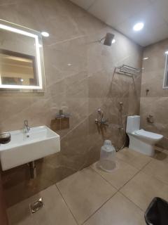 Green Palace Inn, T Nagar - Chennai - 5