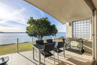 Breath Taking Waterfront - Corlette - 0