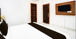 OASIS Hotel - Jāmb - 2