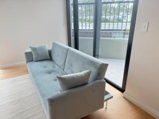 Modern Stay by Tallawong Metro - 7