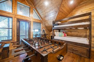 NEW Family Cabin with Hot Tub Fire Pit & Games - Broken Bow - 8