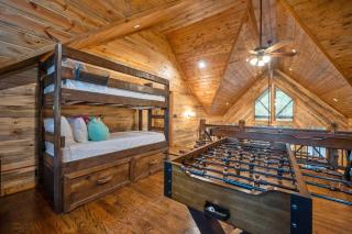 NEW Family Cabin with Hot Tub Fire Pit & Games - Broken Bow - 1