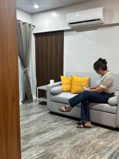 Traveler's Nest near Airport, Netflix, Stylish, Cozy with swimming pool - Lapu Lapu City - 1