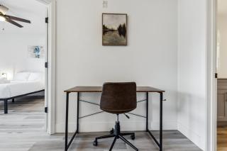 CozySuites Glendale - Westgate with pool 09 - 2