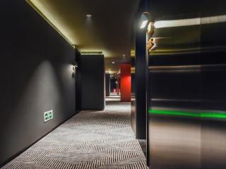 Enji M Hotel-Chongqing Jiefangbei Hongyadong - Chongqing - 8